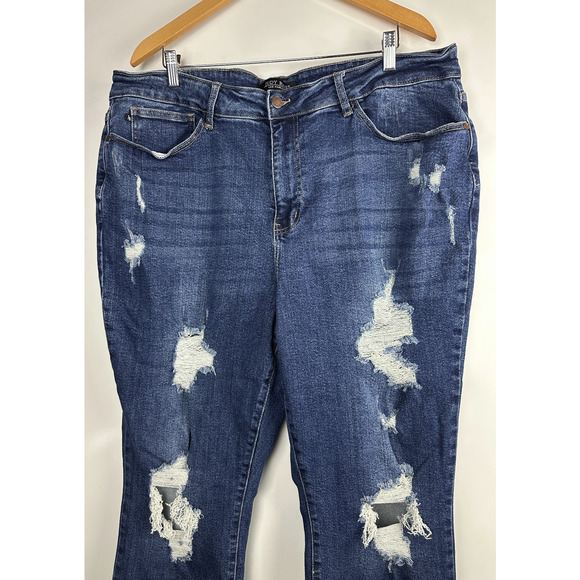 Judy Blue High Rise Destroyed Distressed Boyfriend Jeans Women's Plus Size 22W - Picture 3 of 11